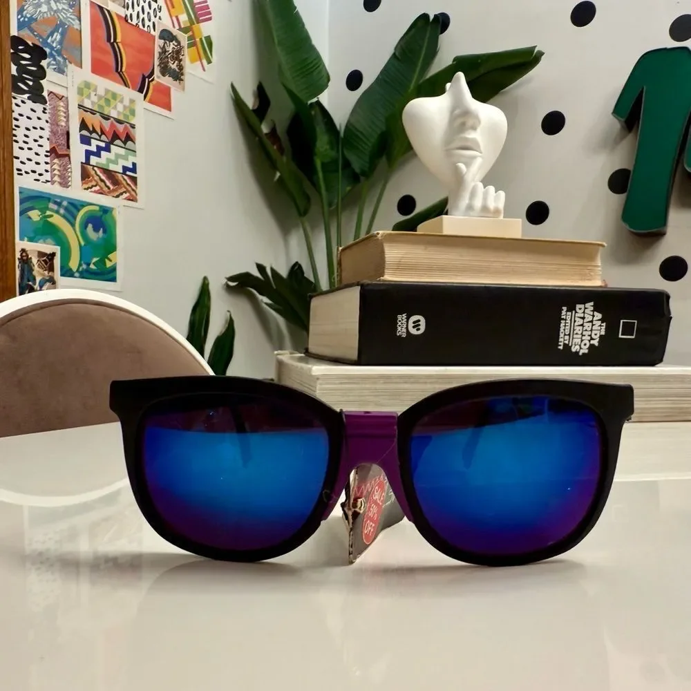Rad True Vintage 1980s Deadstock Unisex Neon Violet Blue Lens Sunglasses